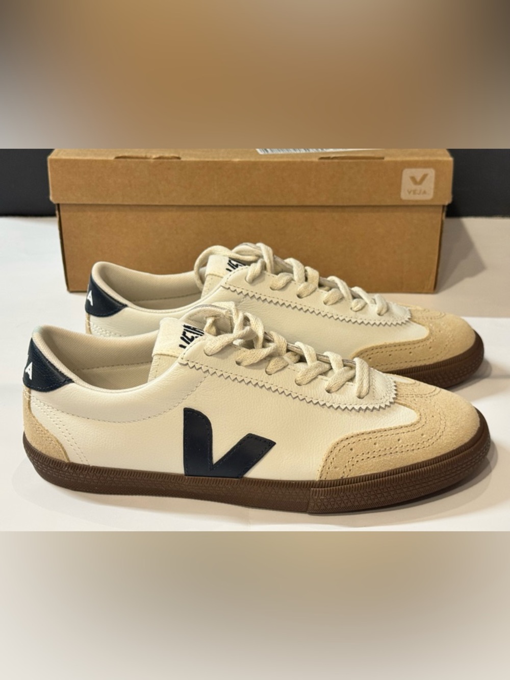 Veja Volley Leather in “White Nautico Bark” (Size 7)